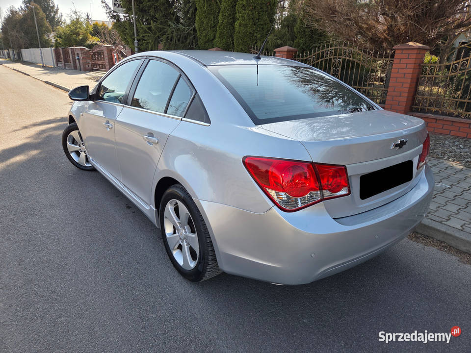 Chevrolet Cruze 20D 150 Klima Alu Serwis Możłiwa nieuszkodzony Cruze sprzedam