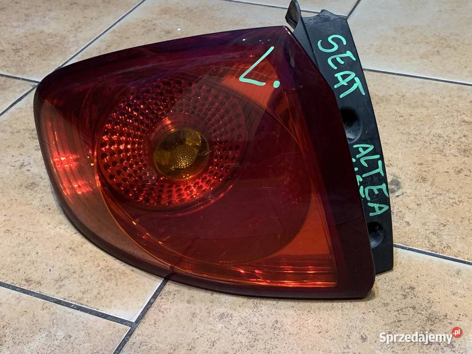Lampa lewa tył SEAT ALTEA 5P0945095J LIFT Części Margonin