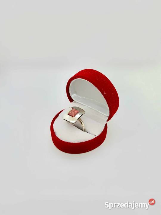 Srebrny pierścionek pr 925 356g Rozmiar 17 sprzedam