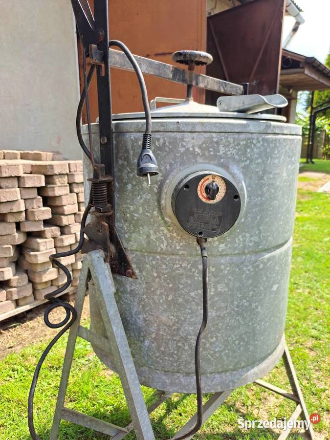 Parnik elektryczny 63l 10kW Bodzentyn