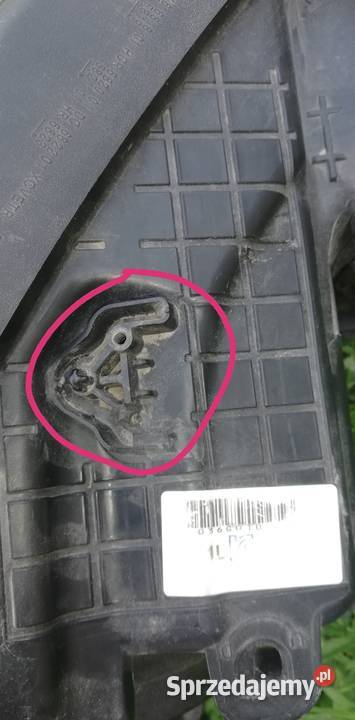 Hyundai Santa Fe Lampa Lewa USA 20132017 Poświętne