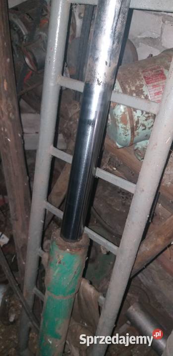 Siłownik hydrauliczny Lipnik