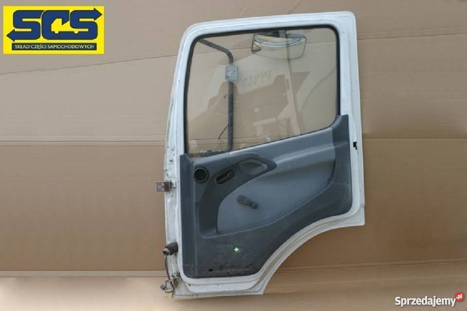 MERCEDES ATEGO DRZWI PRAWE CAŁE KOMPLETNE Bieleń