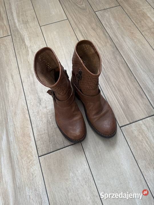 Kozaki Florentini baker r 37 23.5cm Lubichowo