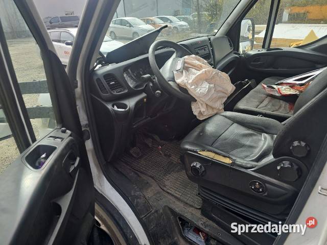 Uszkodzony Iveco Daily Igloocar 35C15 chłodnia 630kg Tomaszów Mazowiecki