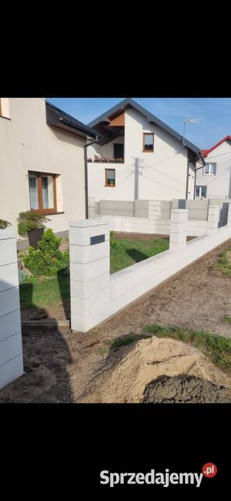 Joniec Sieradz bloczki ogrodzeniowe montaż ROMA