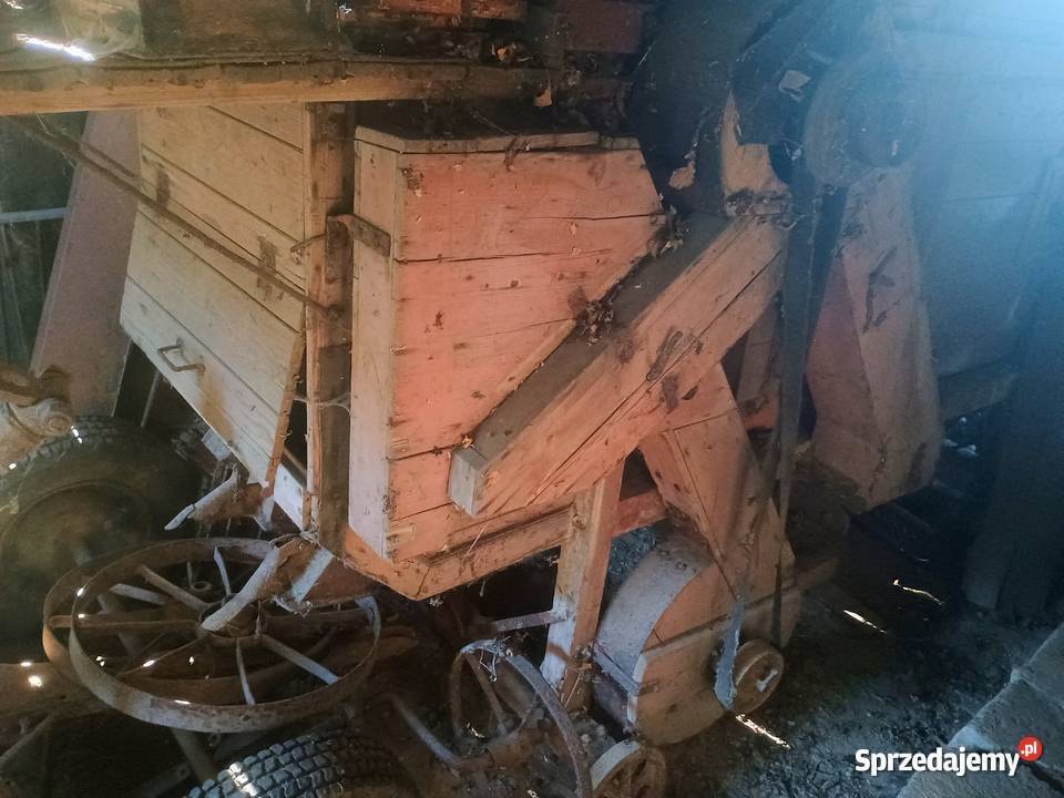 Drewniana młocarnia Germania zabytkowa małopolskie Charsznica