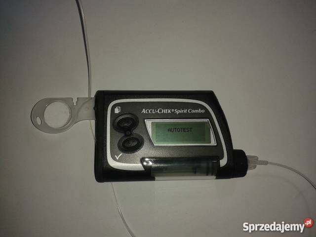 pompa insulinowaglukometr Accu ChekCombo zestaw