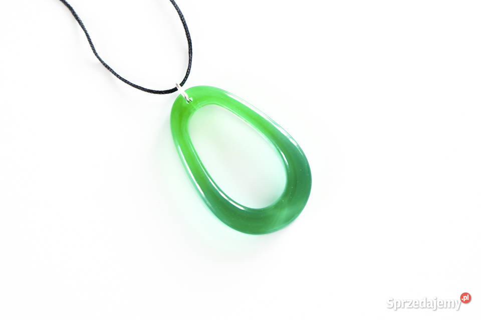 Owalny zielony wisiorek z żywicy epoksydowej Naszyjniki Warszawa