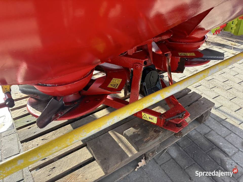 Rozsiewacz nawozów Lely Centreliner siewka Kuhn Myszyniec