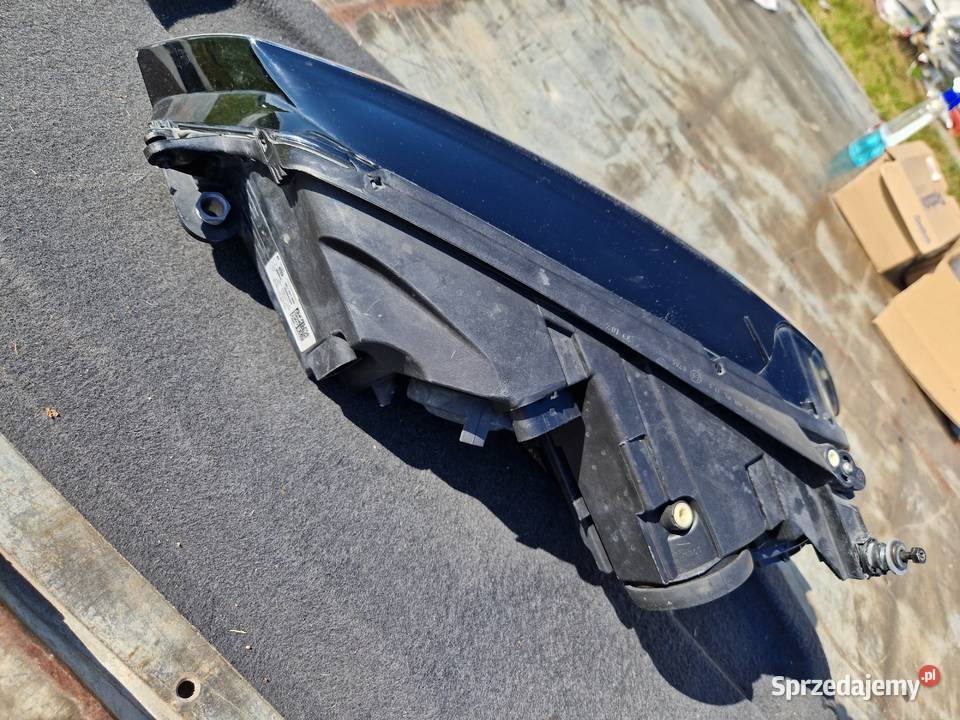 VW GOLF VII reflektor ORG EU sprzedam
