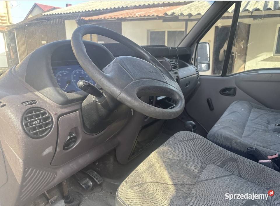 Renault Master 28DTI kontener Pińczów
