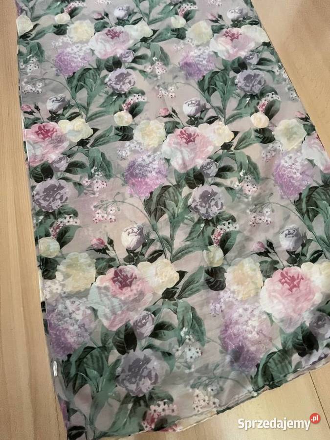 Apaszka w kwiaty tanio