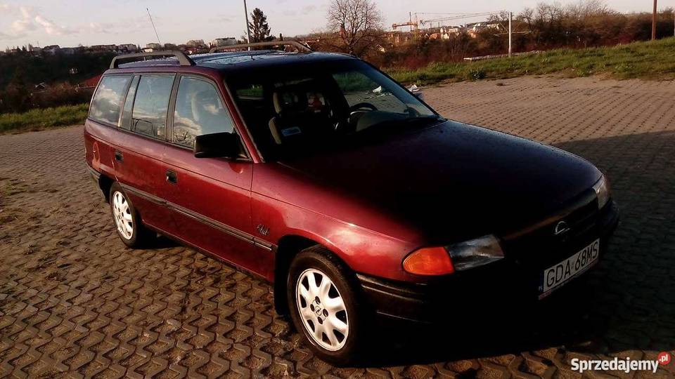 Opel Astra F Kombi 16 CLUB 1994r OC 032018r PT garażowany Astra Gdańsk