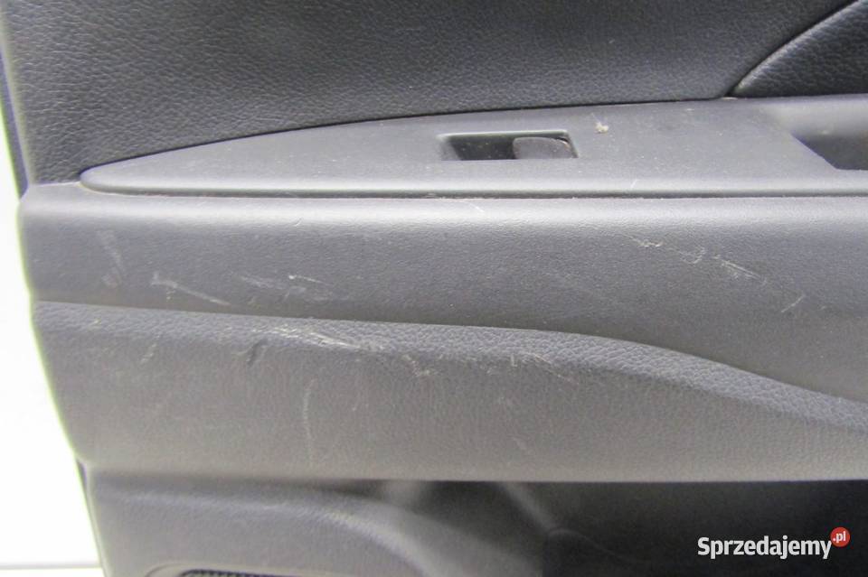 BOCZEK TAPICERKA DRZWI PRAWY TYŁ TYLNA osobowe