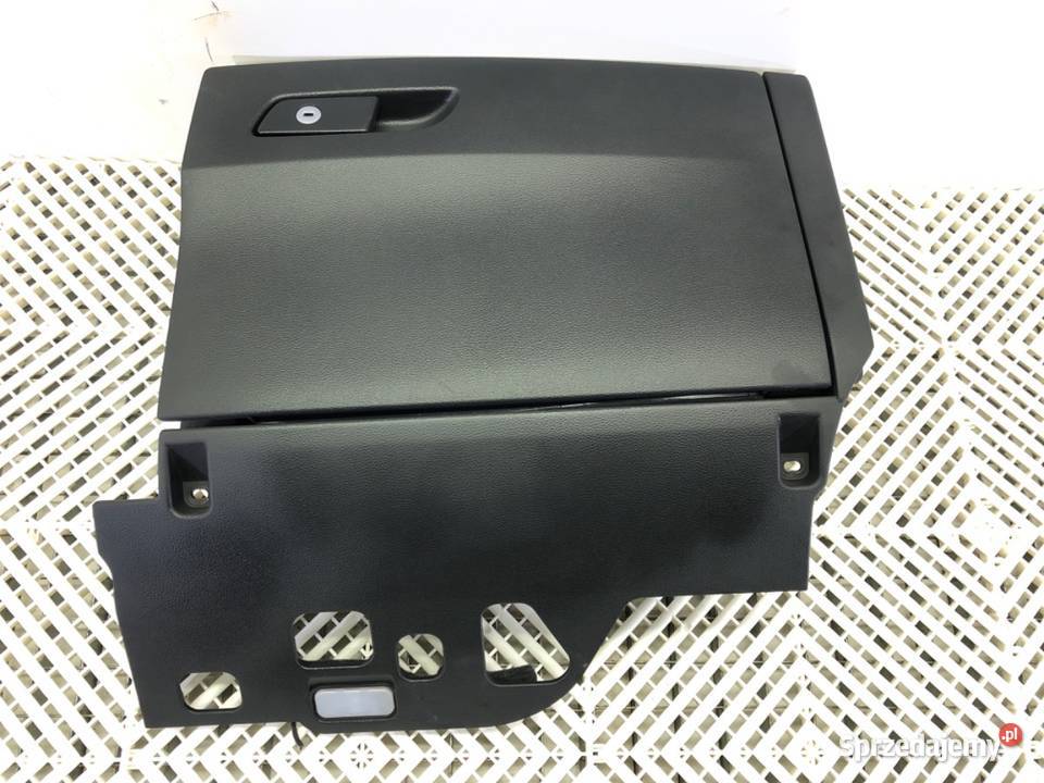 SCHOWEK PASAŻERA AUDI A4 B9 Kombi PÓŁKA DESKI