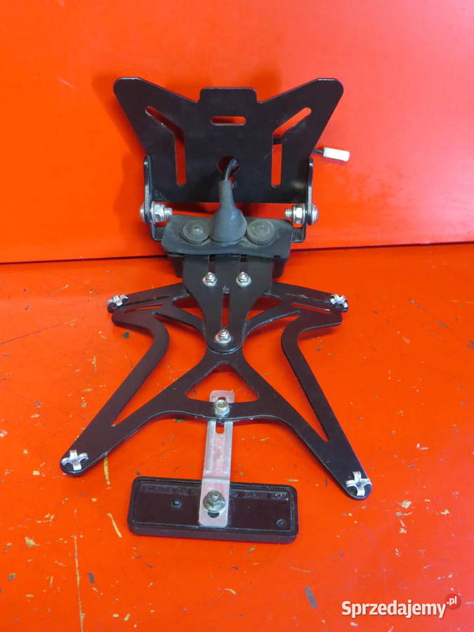 SUZUKI GSR 600 GSR600 K10 09 mocowanie tablicy