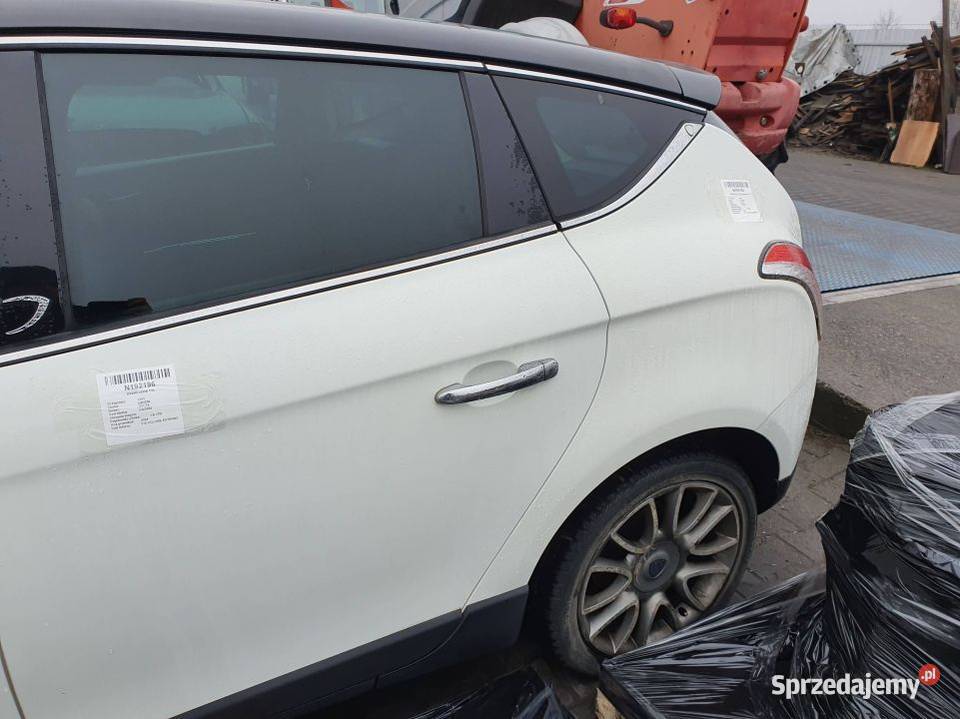 ĆWIARTKA BŁOTNIK LEWY TYŁ LANCIA DELTA III Pozostałe Lipno