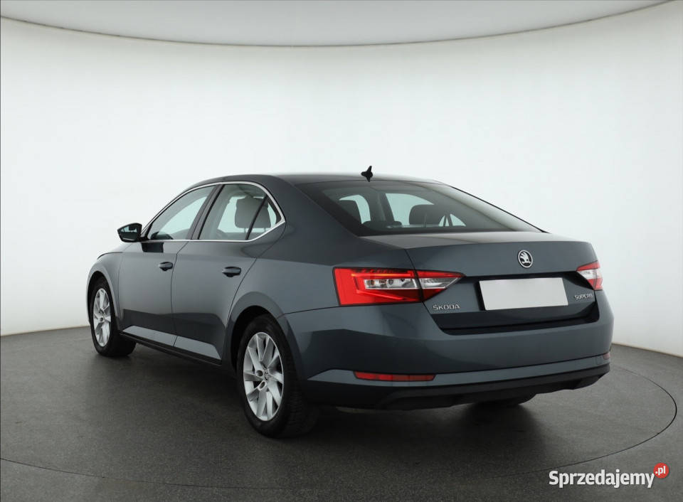 Skoda Superb 18 TSI Rok produkcji 2016 Superb Piaseczno
