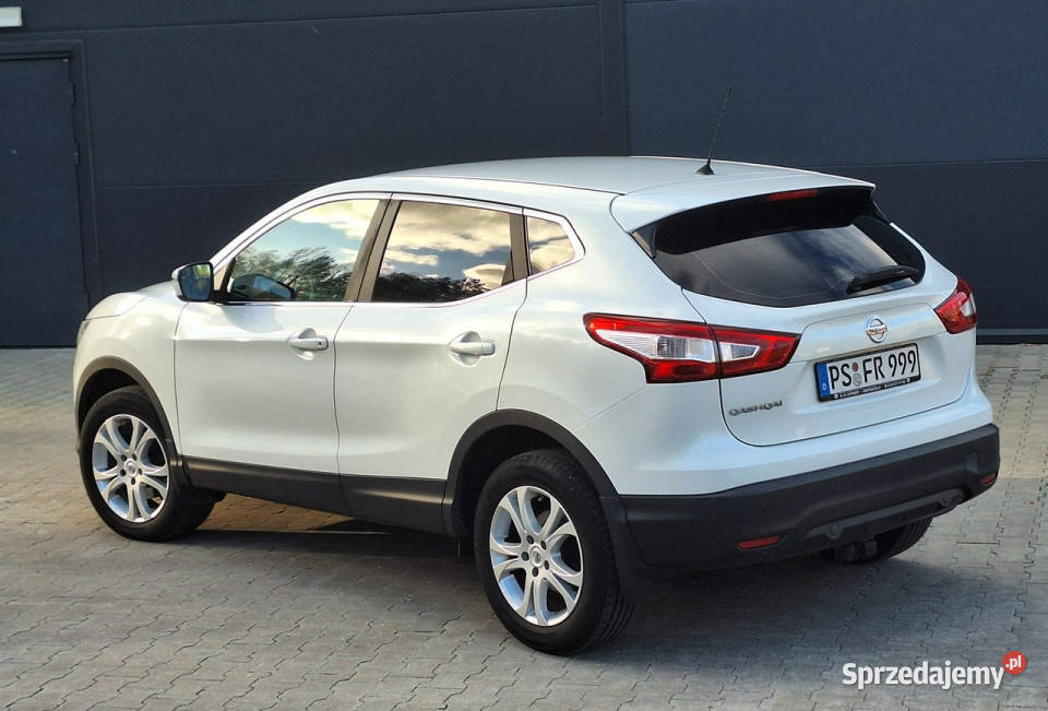 Nissan Qashqai benzyna 16T 163 STAN iDEALNY światła LED Qashqai Olsztyn
