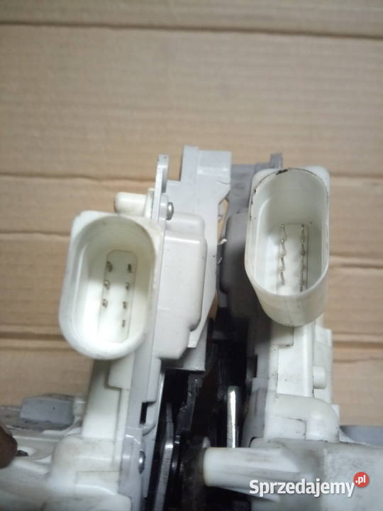 Kaseta zamka PrawaLewaVw Skoda Seat Audi Myszków sprzedam