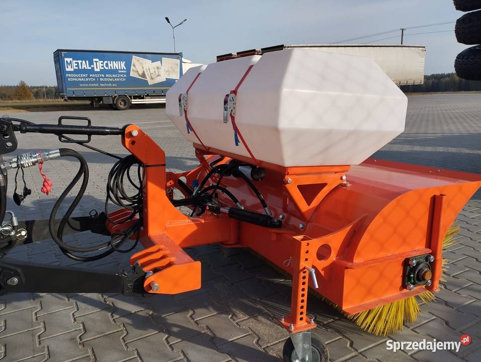 OdmiatarkaZamiatarka na ciągnikTUZ Oświęcim