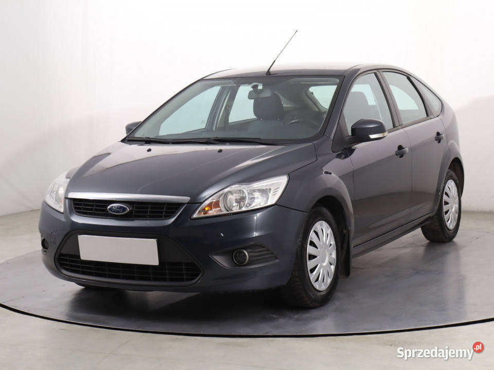 Ford Focus 14 16V manualna