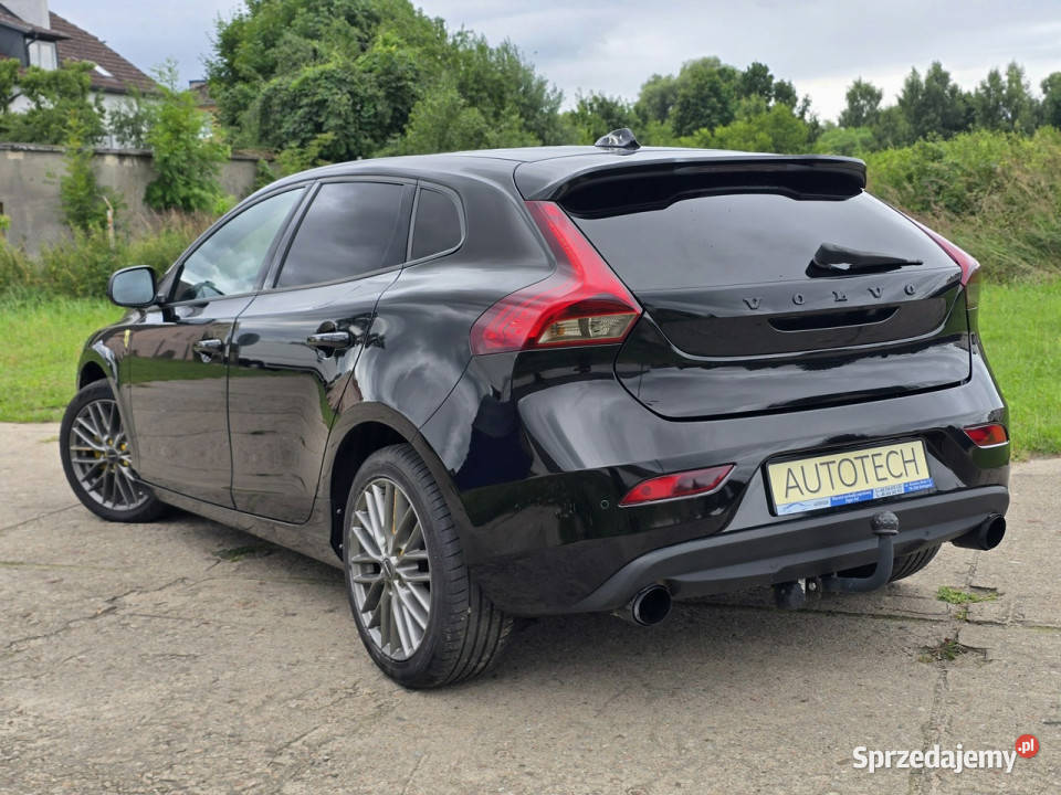 Volvo V40 ledRDesignBezwypadkowy II 2012 V40 zachodniopomorskie Białogard sprzedam