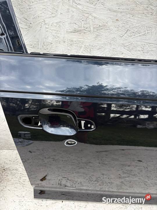 AUDI A4 B9 8W 1620 DRZWI PRAWY PRZÓD 8W0831052 Jabłonna