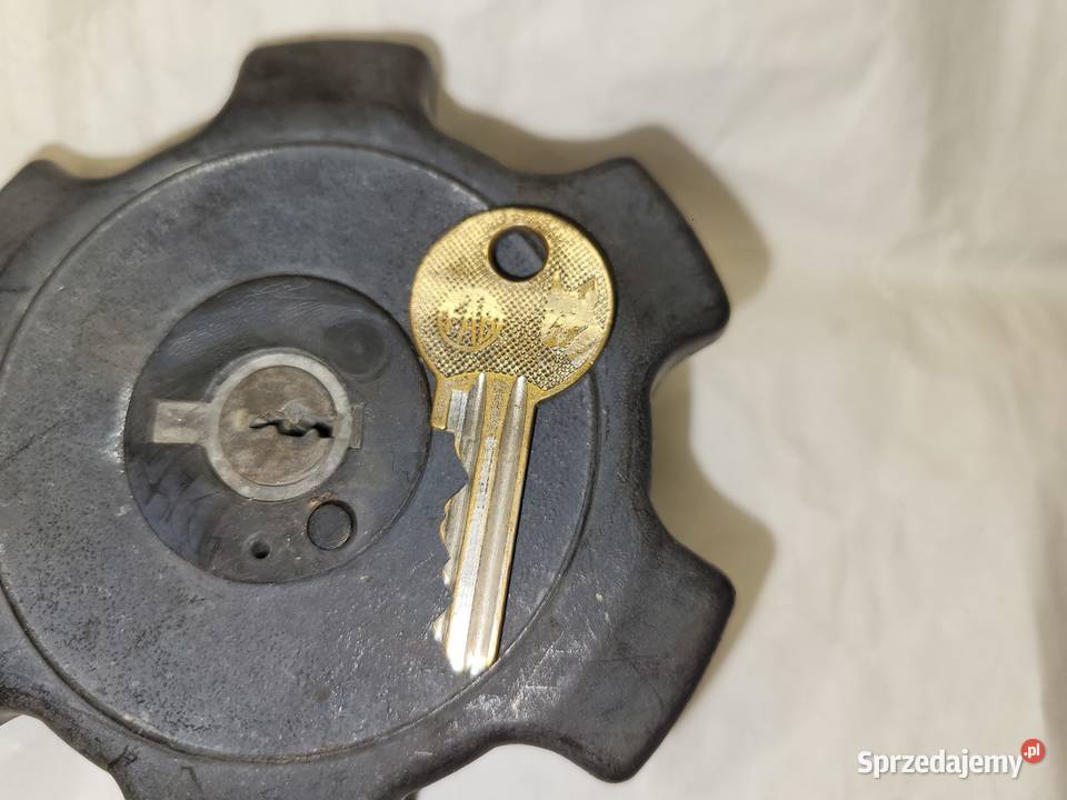 Trabant 11 Oryginalny korek wlewu paliwa z mazowieckie Piaseczno