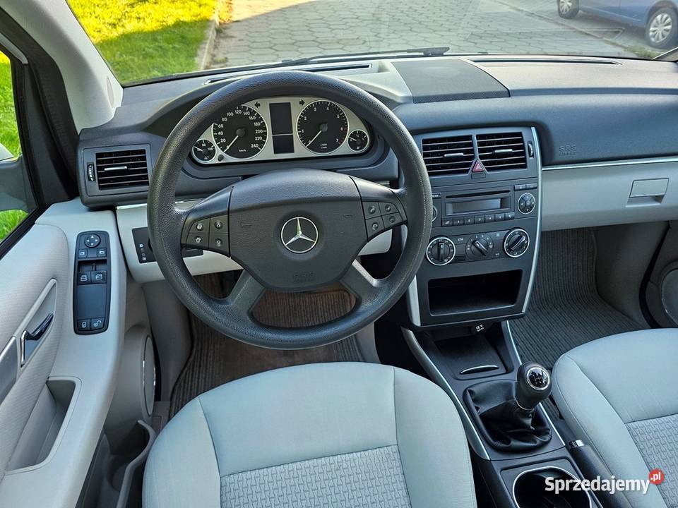 Mercedes Benz B200 W245 20 MPI 8V 136 2009 r Ostrów Wielkopolski