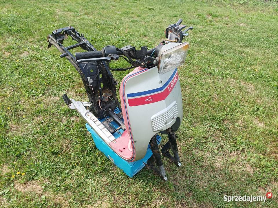 Honda lead rama z dokumentami i to co na