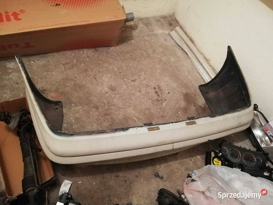 Zderzak Opel Calibra Tył tylny tylni c20xe osobowe Kraków