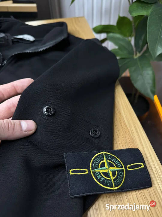 Bluza z zamkiem Stone Island czarna luksusowa Odzież wyjściowa Warszawa