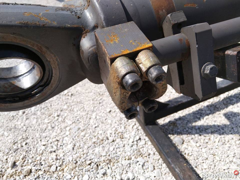 Siłownik Volvo EC 360 380 390 460 290 300 340 Kielce sprzedam