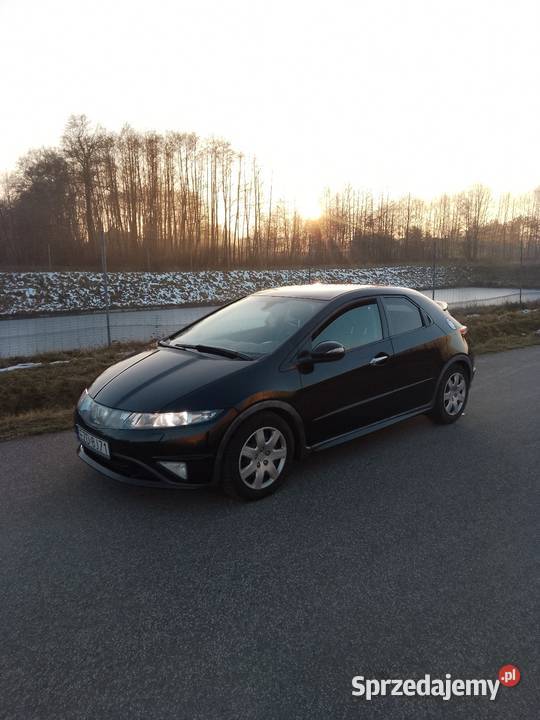 Honda Civic VIII genraci panorama dach nawigacja łódzkie Zduńska Wola