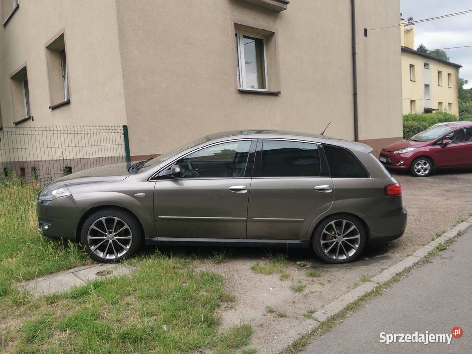 Fiat croma sprzedam uszkodzony