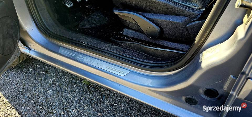 Opel Zafira B 20T czujnik parkowania