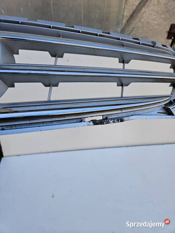 MERCEDES BKLASA W246 1114 GRILL ATRAPA ZDERZAKA Międzychód