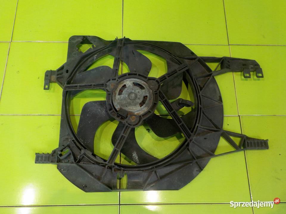 MEGANE III 16 B 03r AUT wentylator chlodnicy Suków