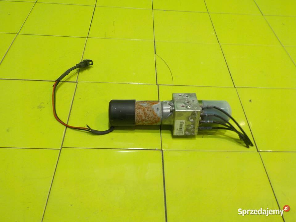 AUDI A3 8P II 20 TFSI 08r pompa dachu 1042219