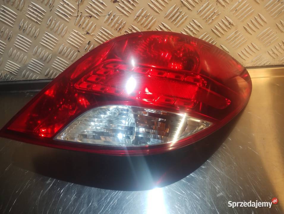 Lampa tylna prawa peugeot 207 10r 5 d Lampy tylne Płońsk