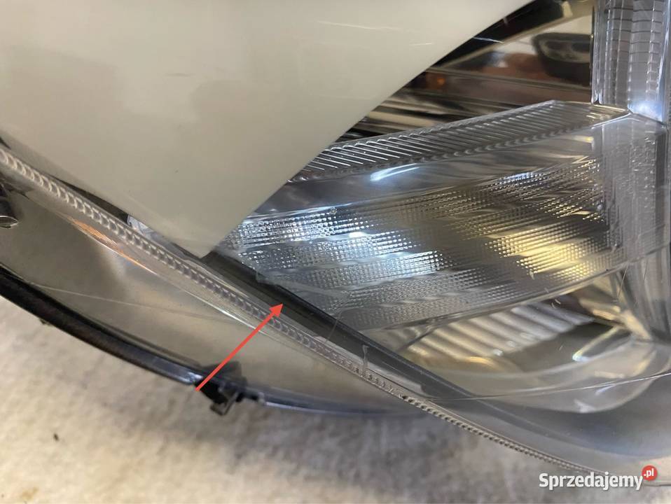 Lampa prawy przód BMW X1 E84 zwykła 89093494 Jasienica sprzedam