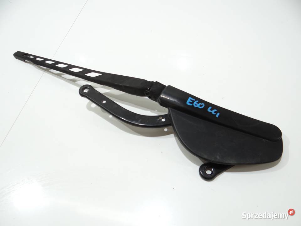 RAMIĘ WYCIERACZKI PRZÓD BMW E60 E61 LCI 7035103 sprzedam