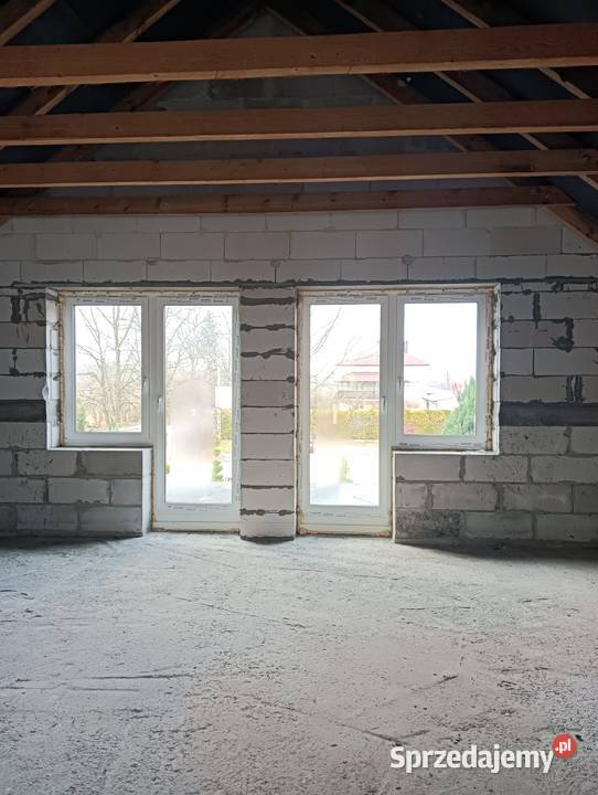 Dom jednorodzinny wolnostojący z użytkowym