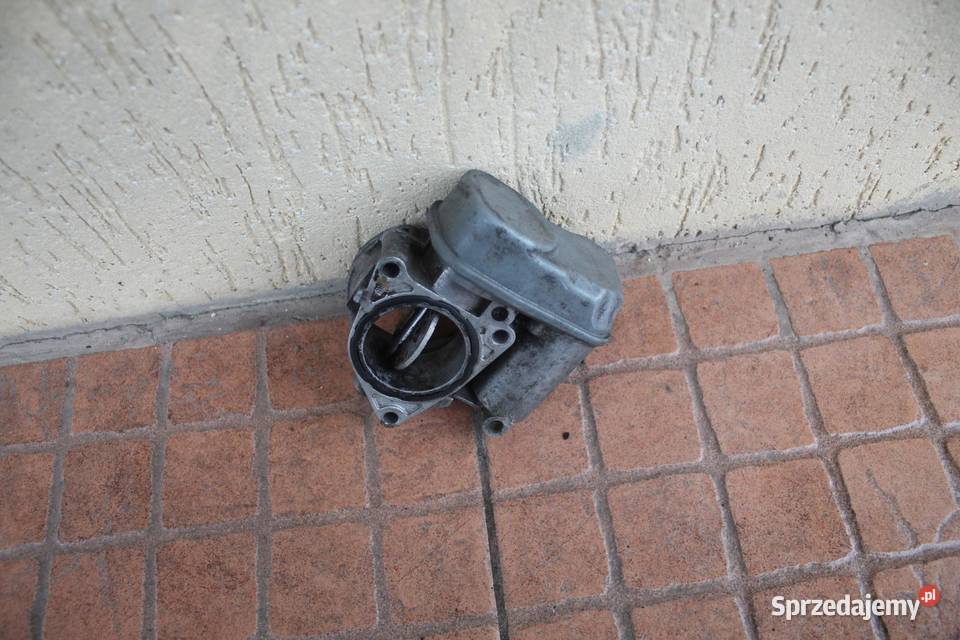 PRZEPUSTNICA VW PASSAT B6 20 TDI 03G128063B osobowe