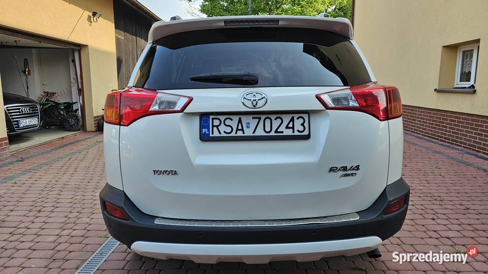 Toyota RAV4 20D4D 124 4X4 2015r Film perła Zarszyn