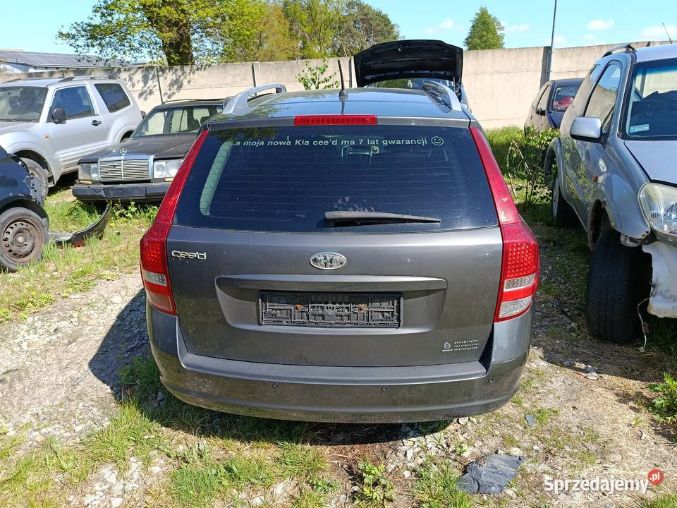 Kia Ceed 16 9270 kW 2010 r dawca części osobowe Szklarka Myślniewska