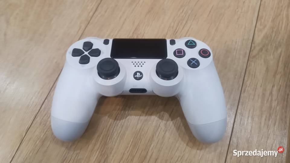PlayStation 4 Pro sprzedam