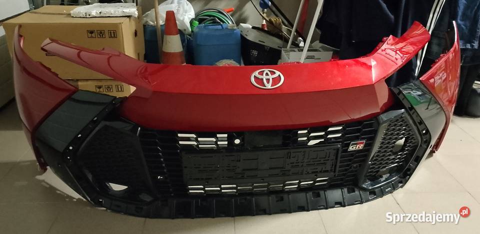 Zderzak grill toyota chr II 2 chr II czerwony osobowe podkarpackie